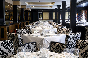 Restaurant/Buffet Area